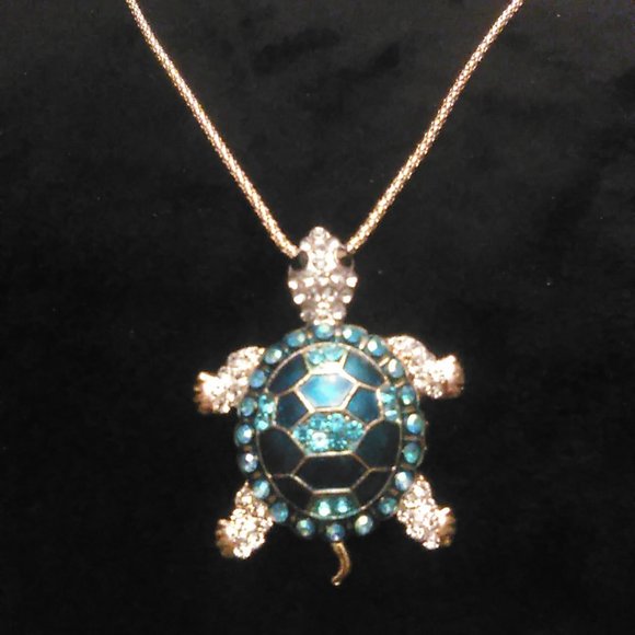 Betsey Johnson Turquoise Rhinestone, Crystal & Enamel TURTLE  Pendant Necklace - Picture 10 of 10